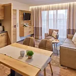 شقة Appartementhaus Holmernhof I *