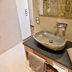 شقة Appartementhaus Holmernhof I باد فسينغ