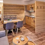 شقة Appartementhaus Holmernhof I باد فسينغ